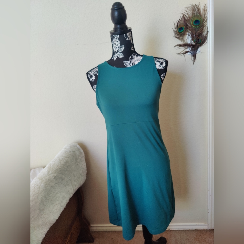 Eddie Bauer Green sleeveless crew neck dress (XS)💚👗🥻